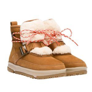 NWT Ugg Classic Weather Hiker Boots in Chestnut Size 9